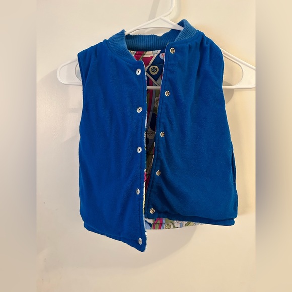 The Children’s Place colorful puffer vest. Sz 4T - Picture 7 of 7